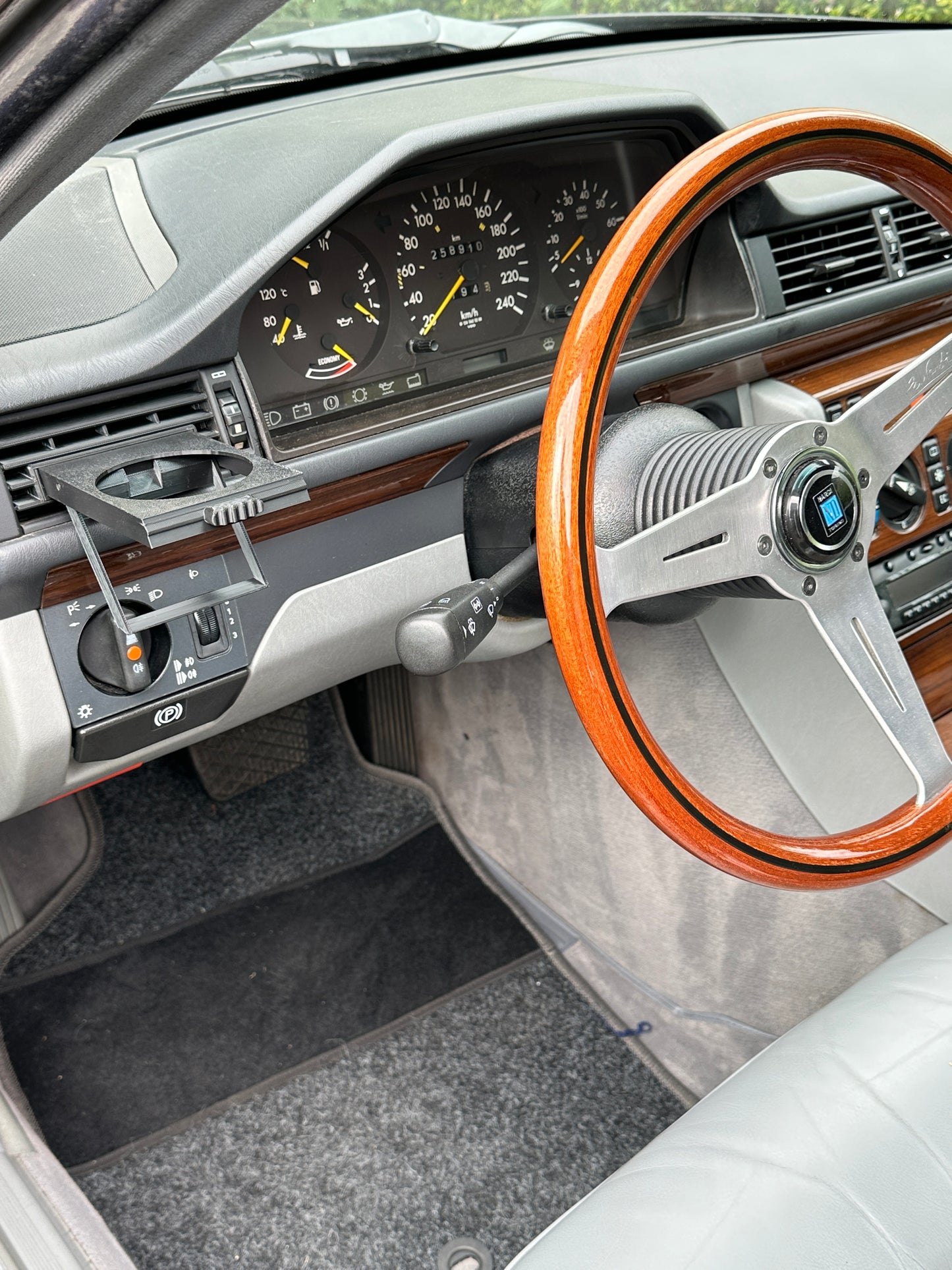 Becherhalter Mercedes W124